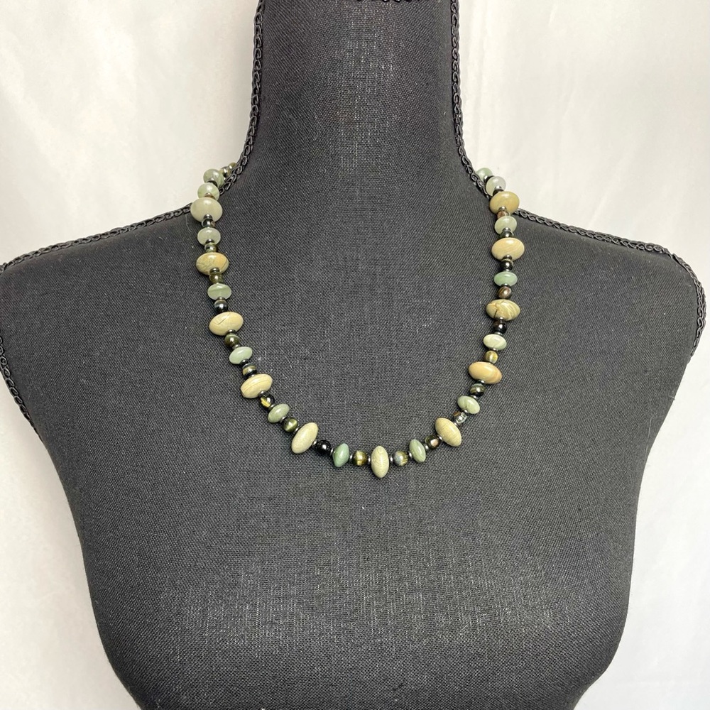Vintage Natural Stone Necklace Fossil Jasper Serpentine Jade & Hematite